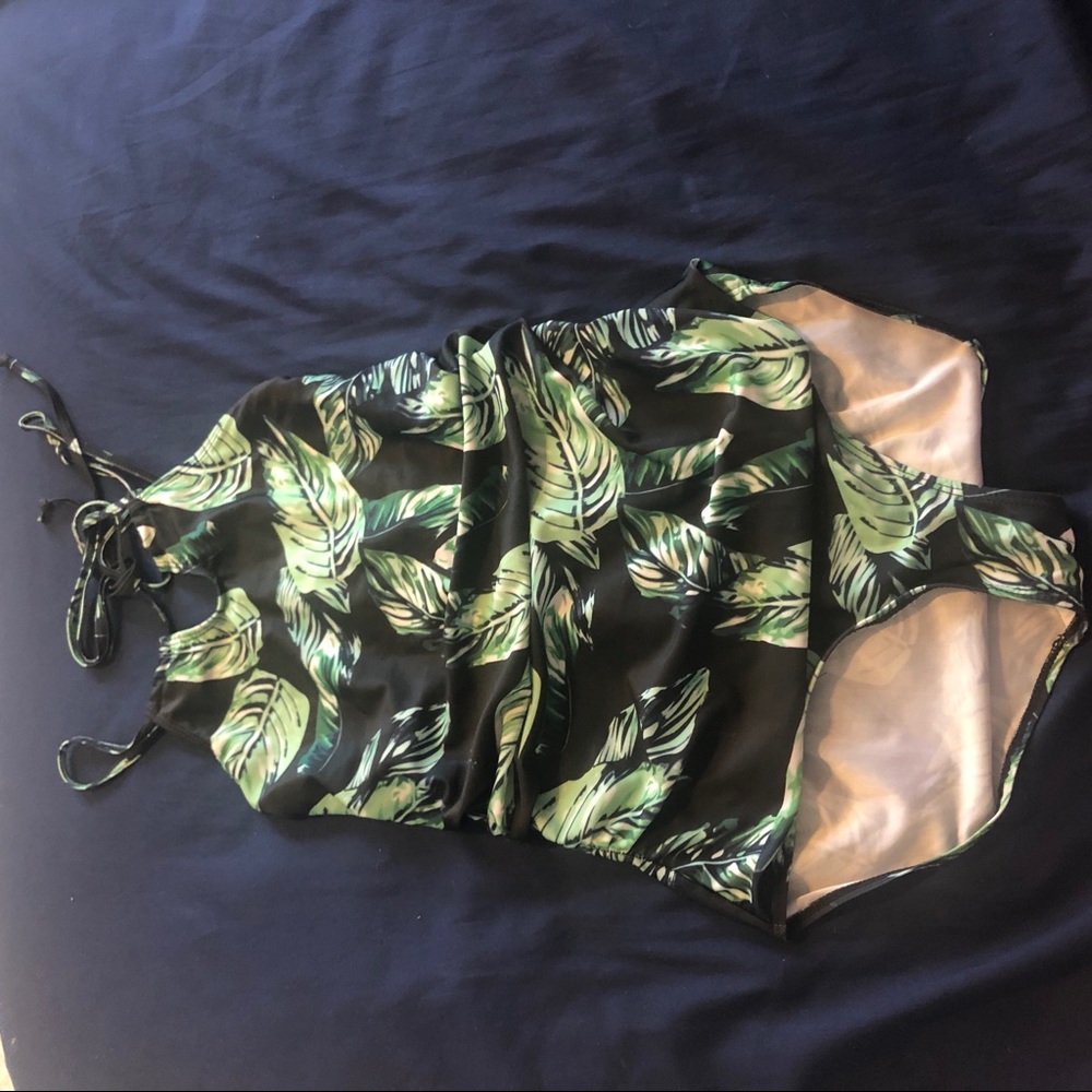 Cute Rainforest Strappy One Piece Swimsuit